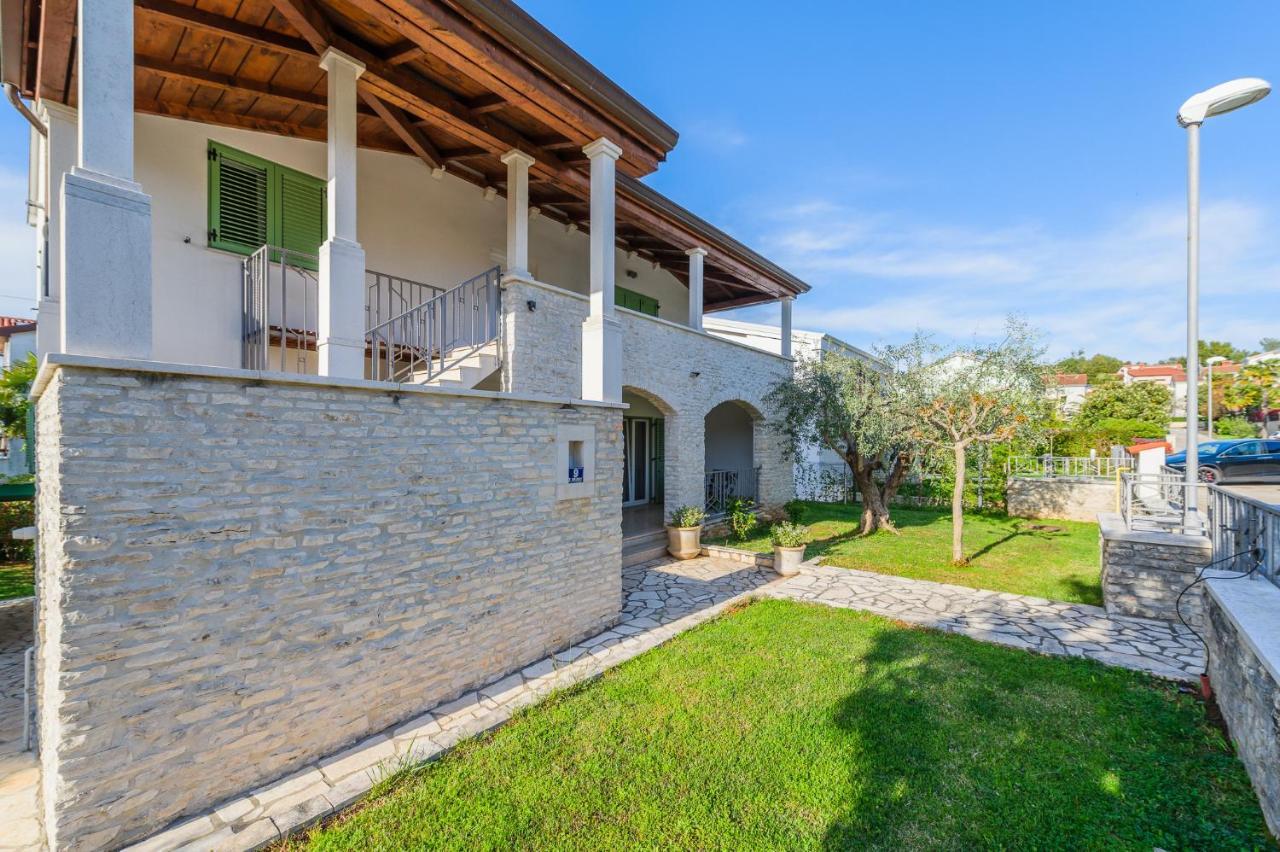 Apartman Inteuro Porec Exterior photo