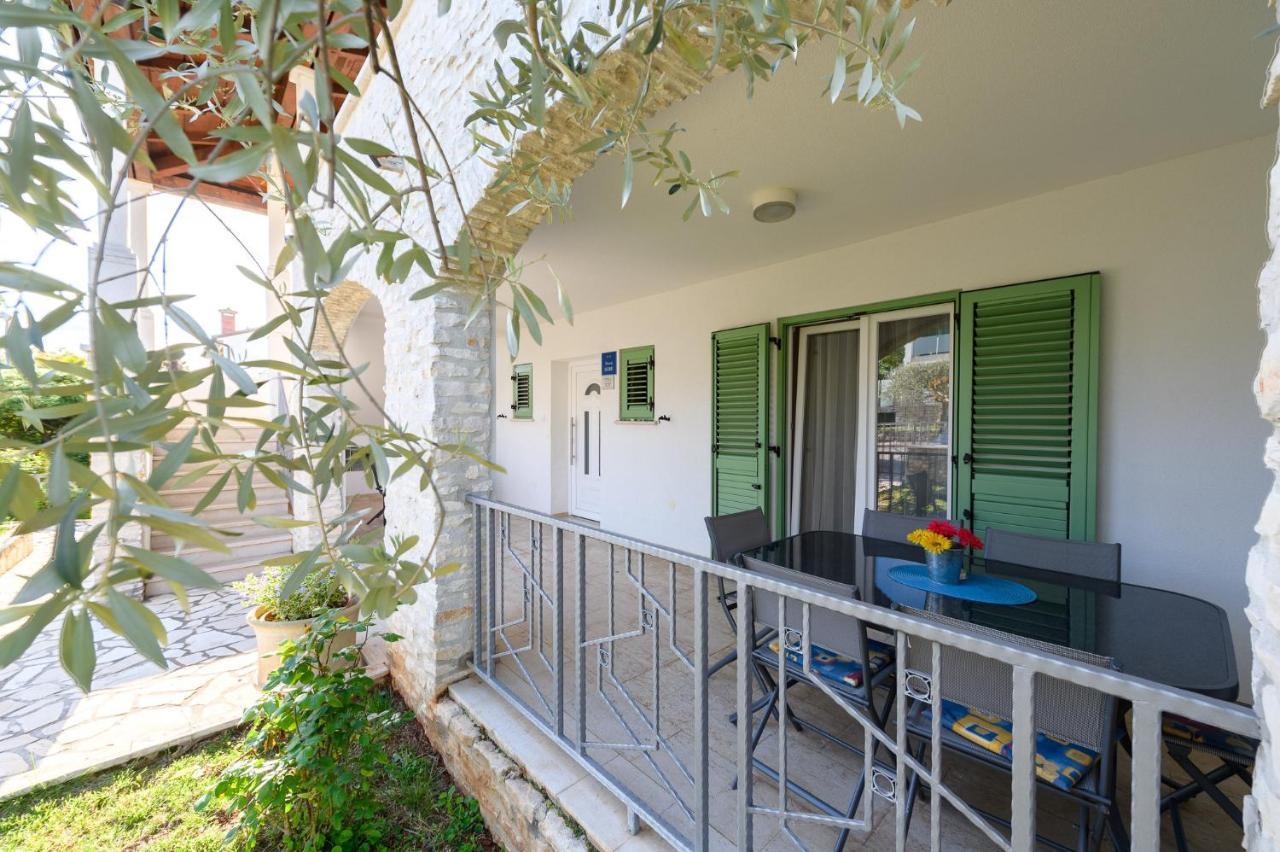 Apartman Inteuro Porec Exterior photo