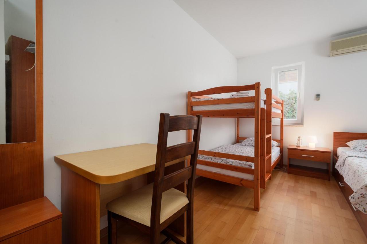 Apartman Inteuro Porec Exterior photo