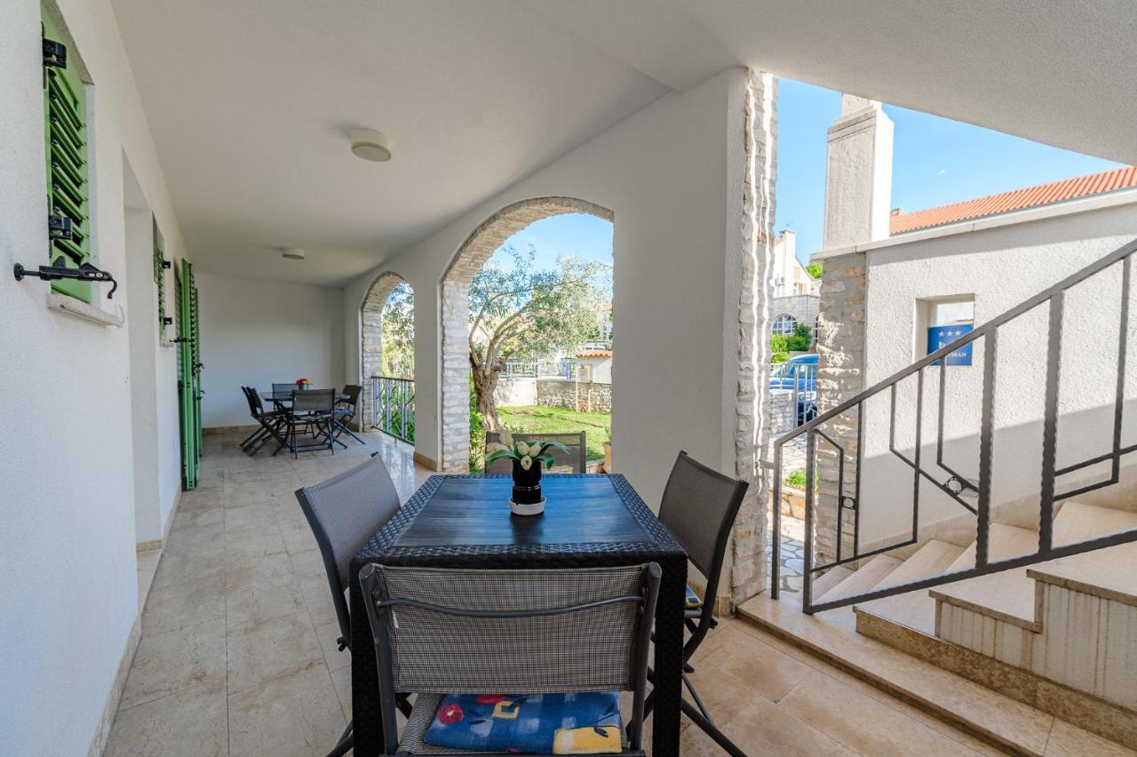 Apartman Inteuro Porec Exterior photo
