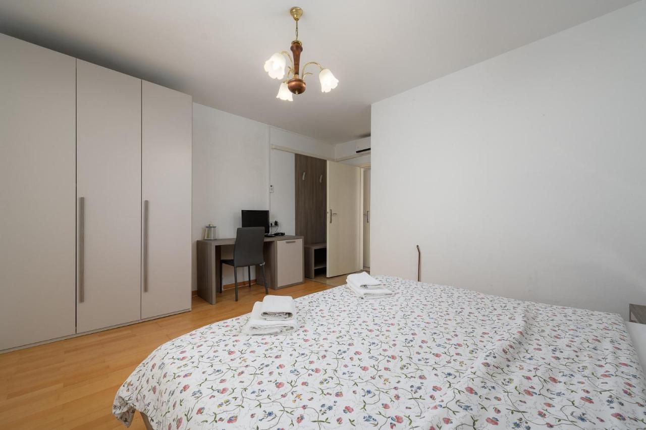 Apartman Inteuro Porec Exterior photo